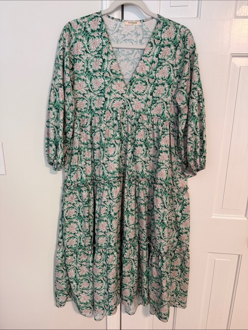 SundryUp Green Floral V-Neck Tiered Midi Dress